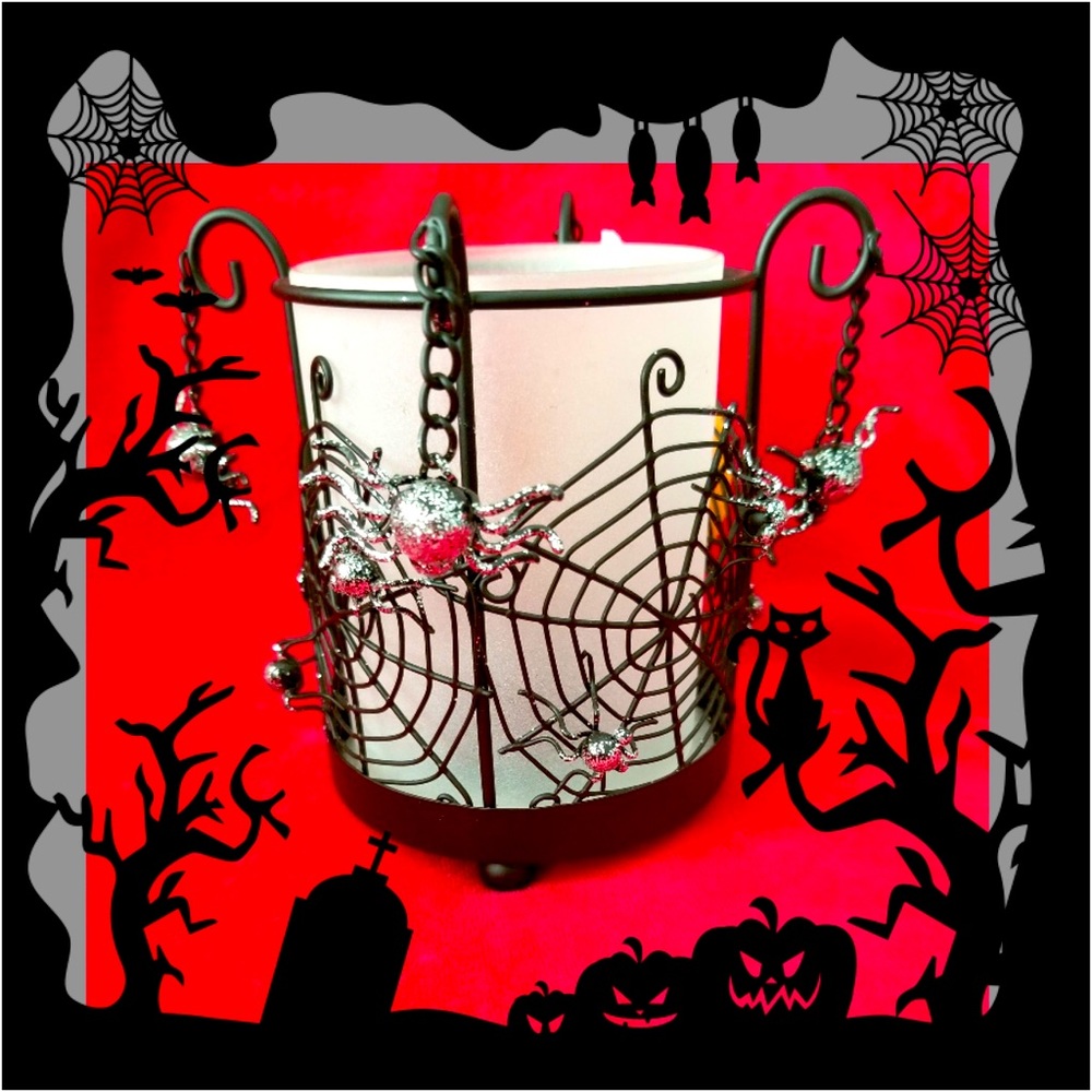VTG 90s GOTH Dangling Silver Glitter Spiders Dangling From Chains Candle Holder
